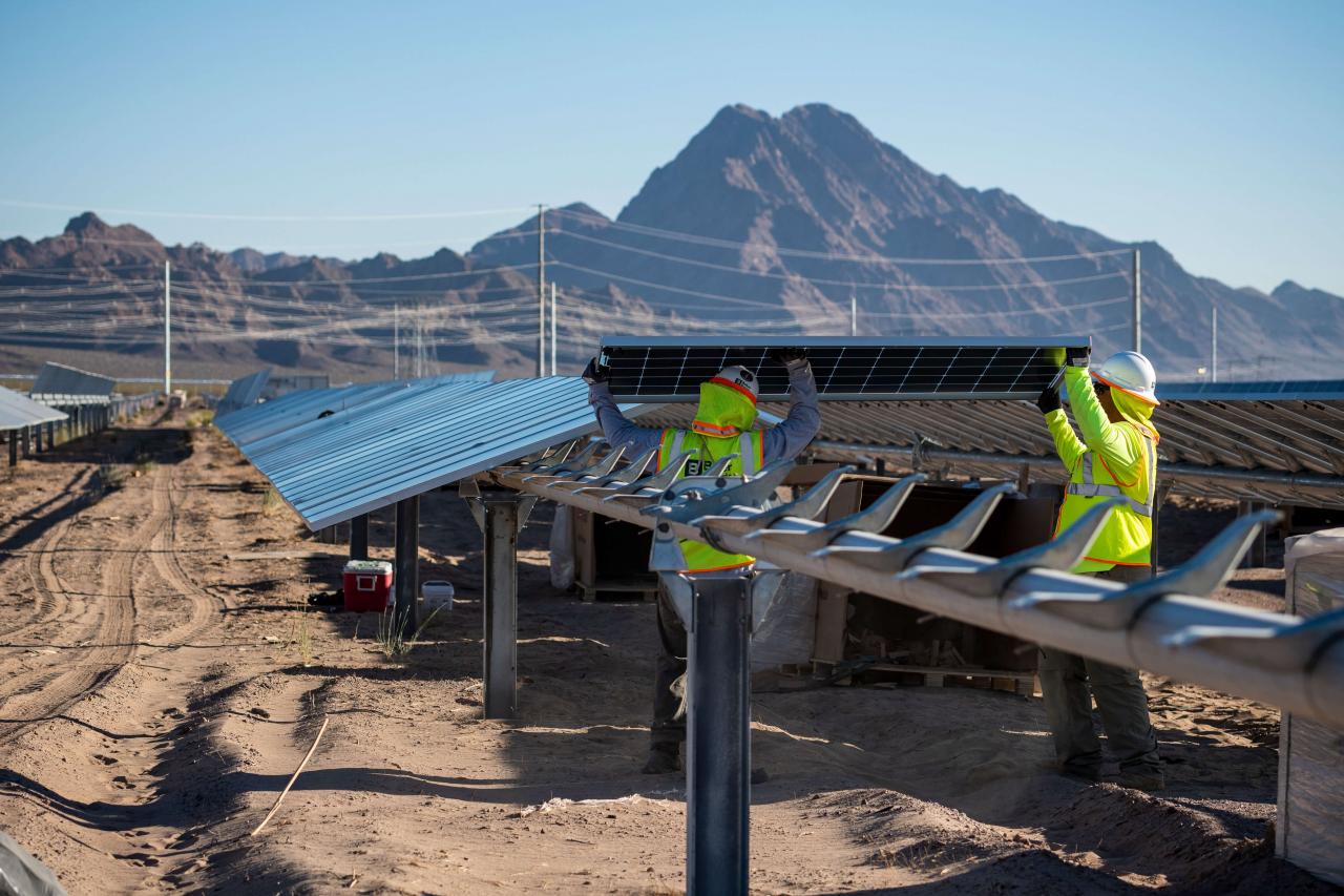 苹果公司推出单轴跟踪器和双面太阳能电池组件