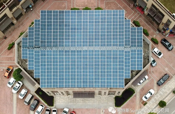 华润商铺屋顶安装阿特斯太阳花园发电系统