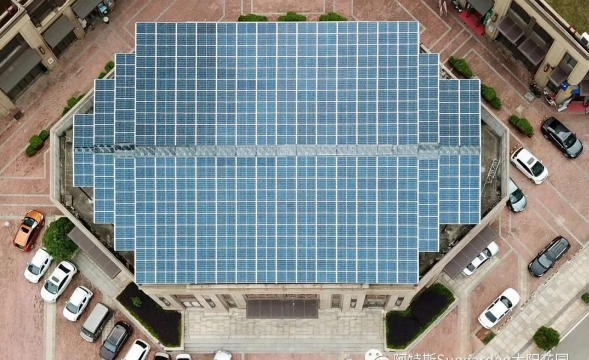 华润商铺屋顶安装阿特斯太阳花园发电系统