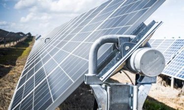Nextracker 为 1.5 GW Arevon 太阳能项目组合提供跟踪器