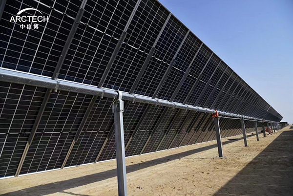 中信博天双引领大基地时代跟踪发展方向