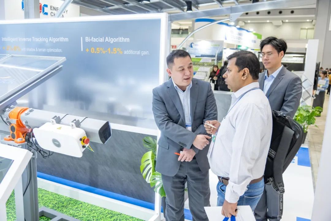 仁卓智能闪耀东京国际智慧能源周 多款支架解决方案引领行业新风向 仁卓智能闪耀东京国际智慧能源周 多款支架解决方案引领行业新风向