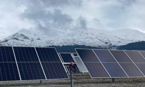 DCE Solar 将 Axial 的双排太阳能跟踪器引入美国市场